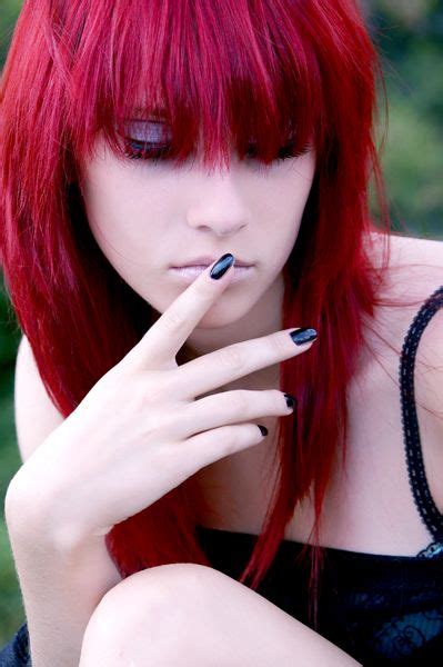 amzn to 2vgbtm9 raspberry hair bright red hair