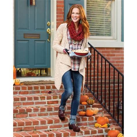 stylish redhead wearing dansko clogs trendy fall outfits