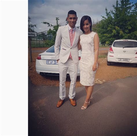 Wayde Van Niekerk Shows Off His Girl S Hot Bod Okmzansi