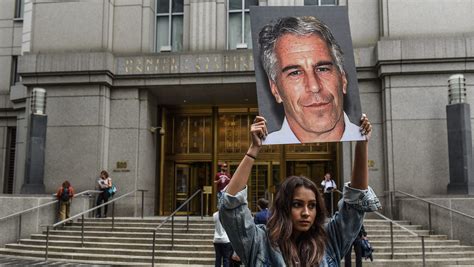 Jeffrey Epstein Arrested 5 Fast Facts You Need To Know