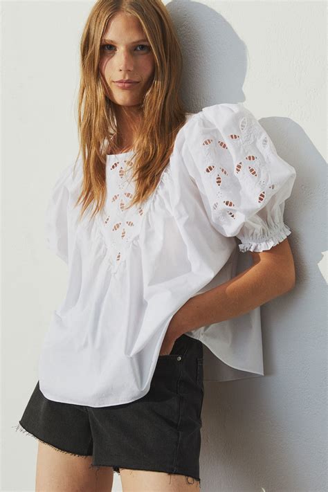 una blusa blanca puede salvar tu estilismo  modelos  anadir de manera inmediata