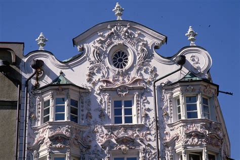 arsitektur baroque  rococo homecare