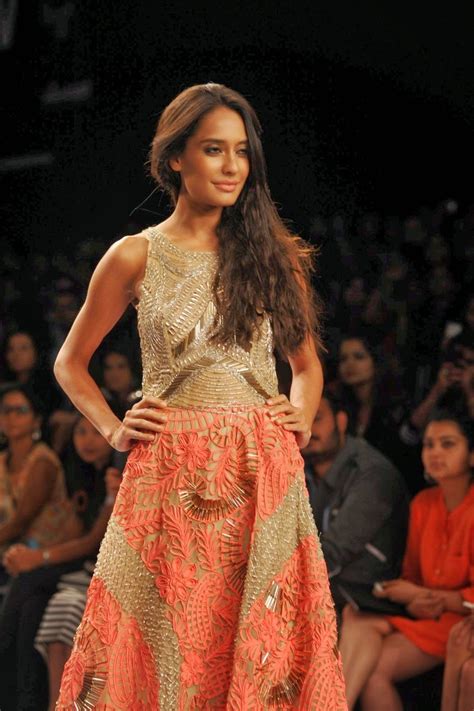 high quality bollywood celebrity pictures lisa haydon