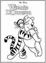 Winnie Tigrou Coloriages Ourson Pooh Valentines Tigger Dibujos Hugs Hugging Winni Tiger Walt sketch template
