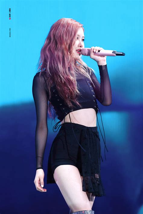 20 Female Idols Who Showed Off Their Perfect Midriffs In