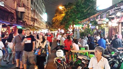 top 3 things to do at khao san road bangkok jon to the