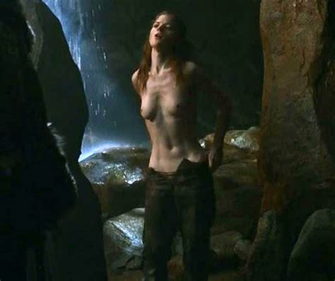 Rose Leslie Nuda ~30 Anni In Game Of Thrones