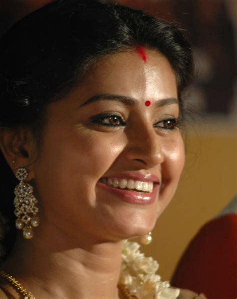 Tamilcinestuff Actress Sneha Cute Pattu Saree Photos