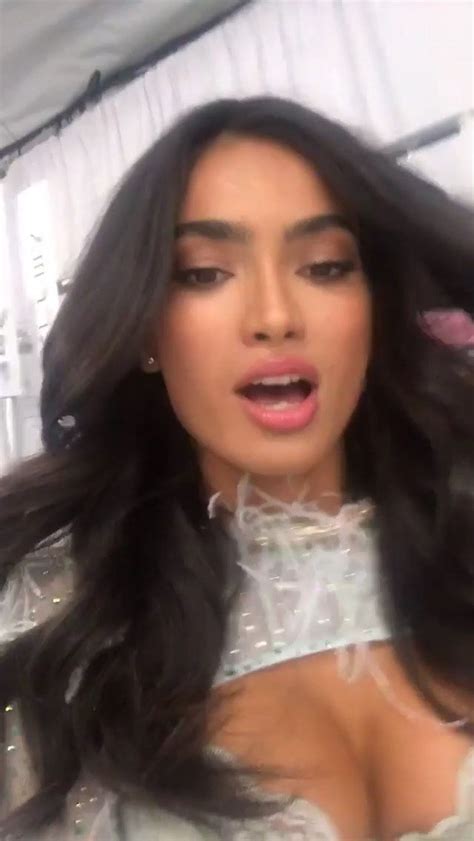 Kelly Gale Sexy 31 Photos Thefappening