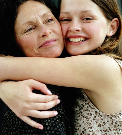 moms    teenage daughters build  confidence huffpost