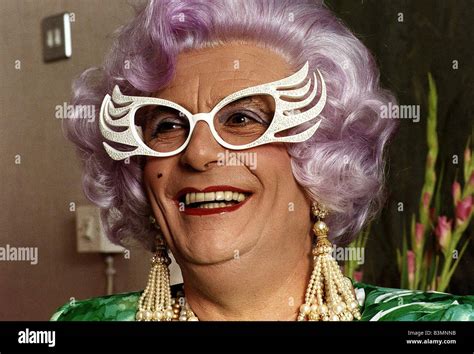 barry humphries actor comedian  female impersinator  dame edna everage dbase stock photo