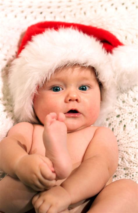 baby christmas picture idea christmas pictures family outdoor family