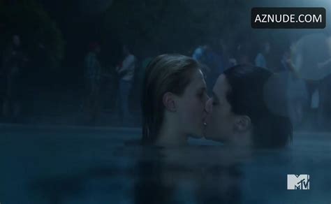Katie Stevens Rita Volk Lesbian Scene In Faking It Aznude