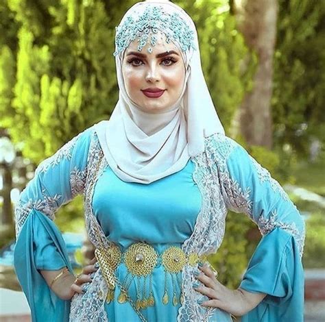 pin by anoka 😌 on jly kurdi arab beauty arab girls hijab chic