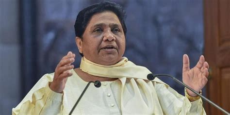 mayawati lashes out at kamal nath for sexist jibe on mp minister imarti