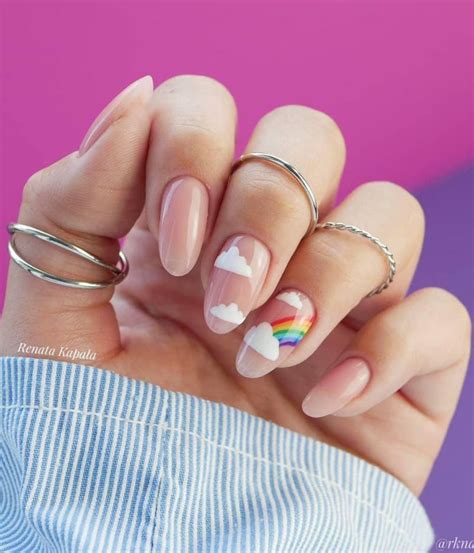 pretty cloud nail art designs    gorgeous nails almond