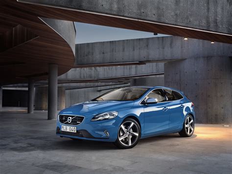 volvo  range includes   automatic   petrol engines