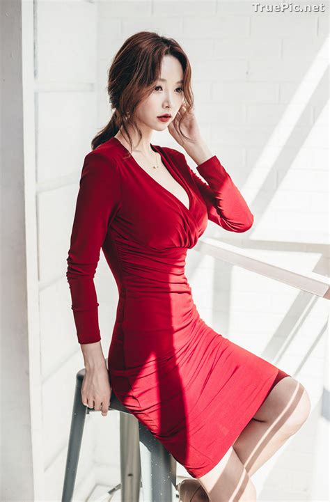 Korean Beautiful Model Park Soo Yeon Fashion