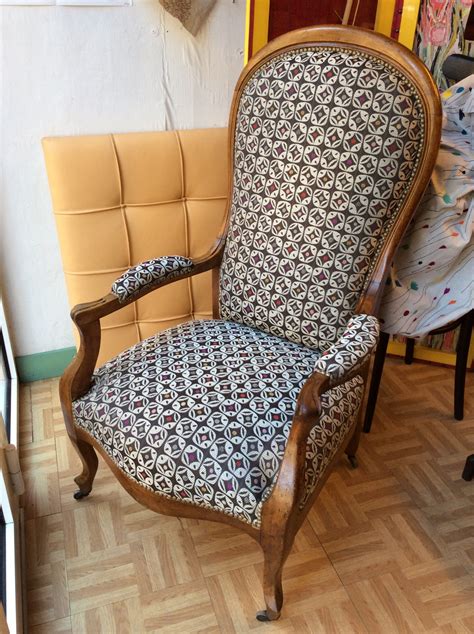 fauteuil voltaire tapissier en meubles