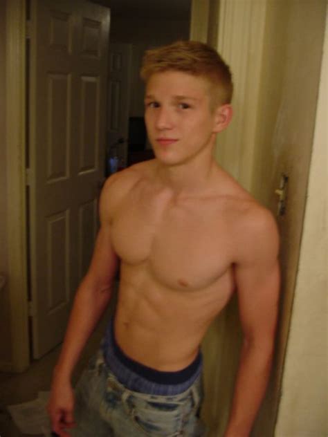 Cute Muscular Twink Search Query Shaved Tumblr Twink