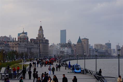 waterfront development  shanghai  bund  global grid