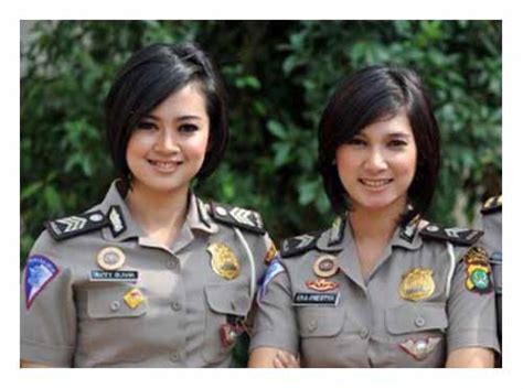 dp bbm bergerak 15 gambar foto polwan cantik banget di indonesia