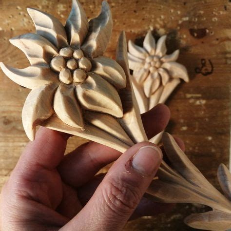 idees de fleurs bois en  bois sculpture bois fleurs