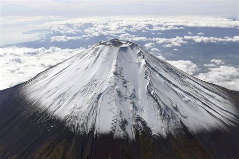 After 300 Years Is Majestic Mount Fuji On Standby For Next Eruption