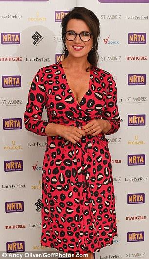 Susanna Reid Stuns In Plunging Dress At Reality Tv Awards Daily Mail
