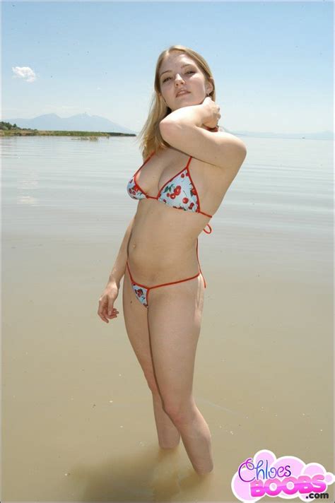 Xpics Me Sex At Beach Cute Amateur Bikini Girl In Water