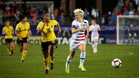 u s women s soccer team sues u s soccer for gender discrimination