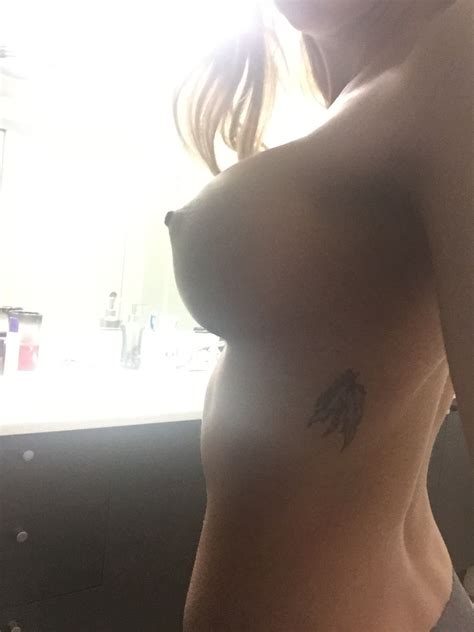 kelsey laverack nude and sexy leaked photos celebrity nude leaked