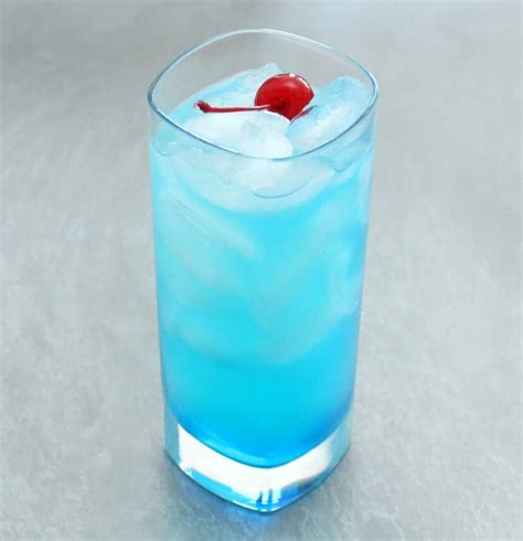 How To Make A Blue Lagoon Cocktail How To Feed A Loon
