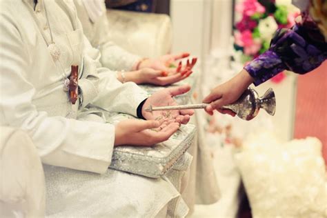 what should you do at a malay wedding as a respectful responsible guest