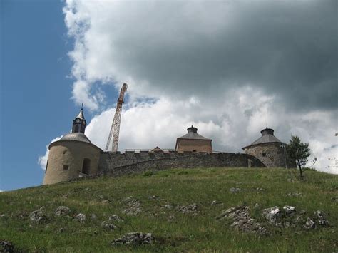 hrad krasna horka krasnohorske podhradie