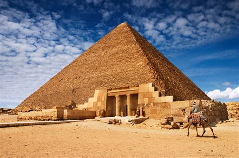 velka cheopsova chufuova pyramida giza sprievodca historia zaujimavosti somturistask