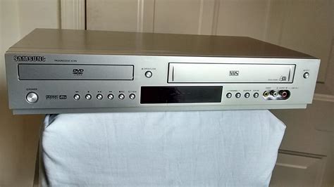 amazoncom samsung dvd  dvdvcr video cassette recorder combo vhsdvd dual deck  head