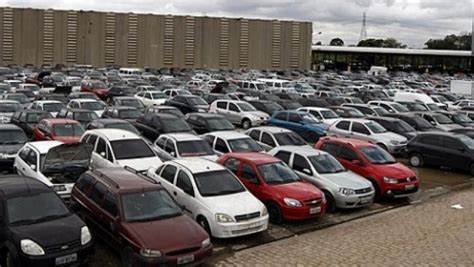 angola importou  carros por   primeiro trimestre de  angola onlinenet