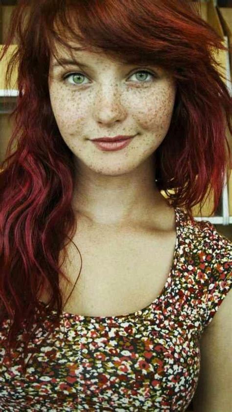stunning green eyes redheads freckles girl beautiful redhead redheads freckles