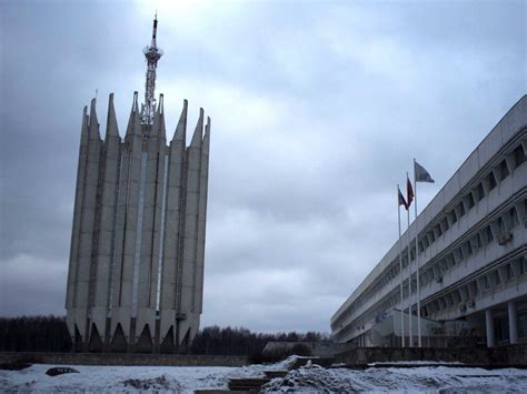bizarre soviet era buildings    standing today arkhitektura zdaniya strana