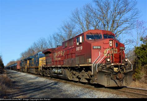 cp  csx train  crude oil loads