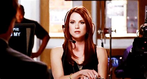 one tree hill danneel harris find and share on giphy
