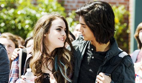is beck really in love with jade or is he just scared of