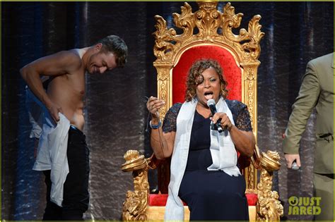 photo ryan phillippe gives shirtless lap dance to robin quivers 13