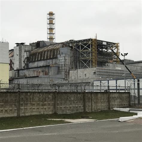 chernobyl containment  chernobyl  finally  safe  years