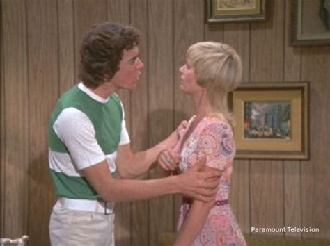 Did Tv S Greg Brady Seriously Date His Tv Mom In Real Life