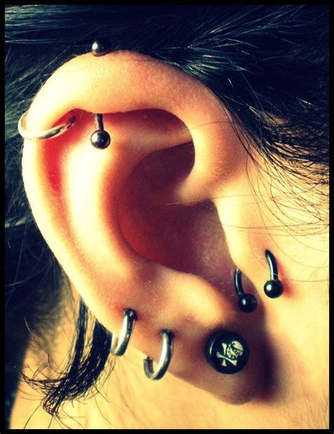 40 Crazy And Cute Pictures Of Ear Piercings Bored Art Ear Piercings