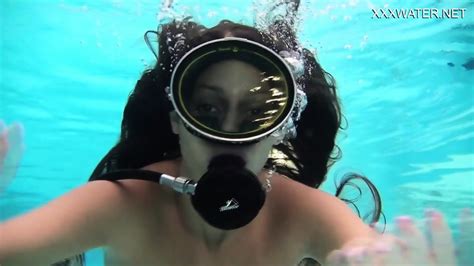 Hot Underwater Orgasm From Nora Shamndora With Dildo Eporner