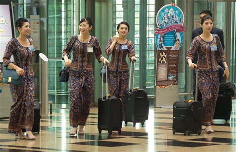singapore airlines is no longer ‘firing pregnant flight attendants