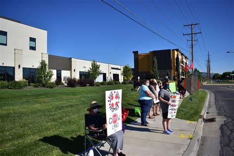 centerville mobile home residents protest company   develop deseret news
